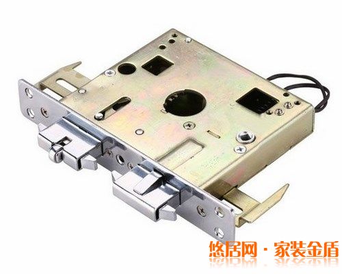 f防盜門(mén)能更換鎖芯之安裝鎖芯