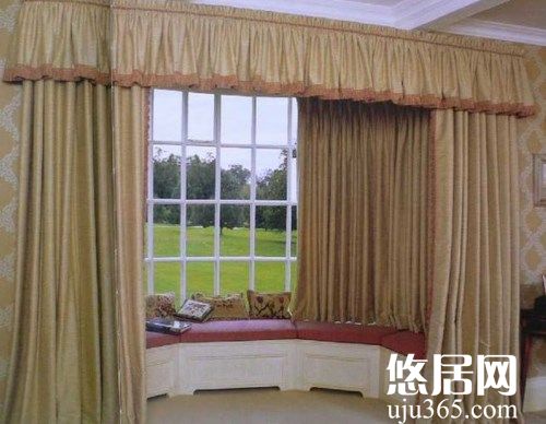 室內(nèi)窗簾的選購有哪些注意事項(xiàng)